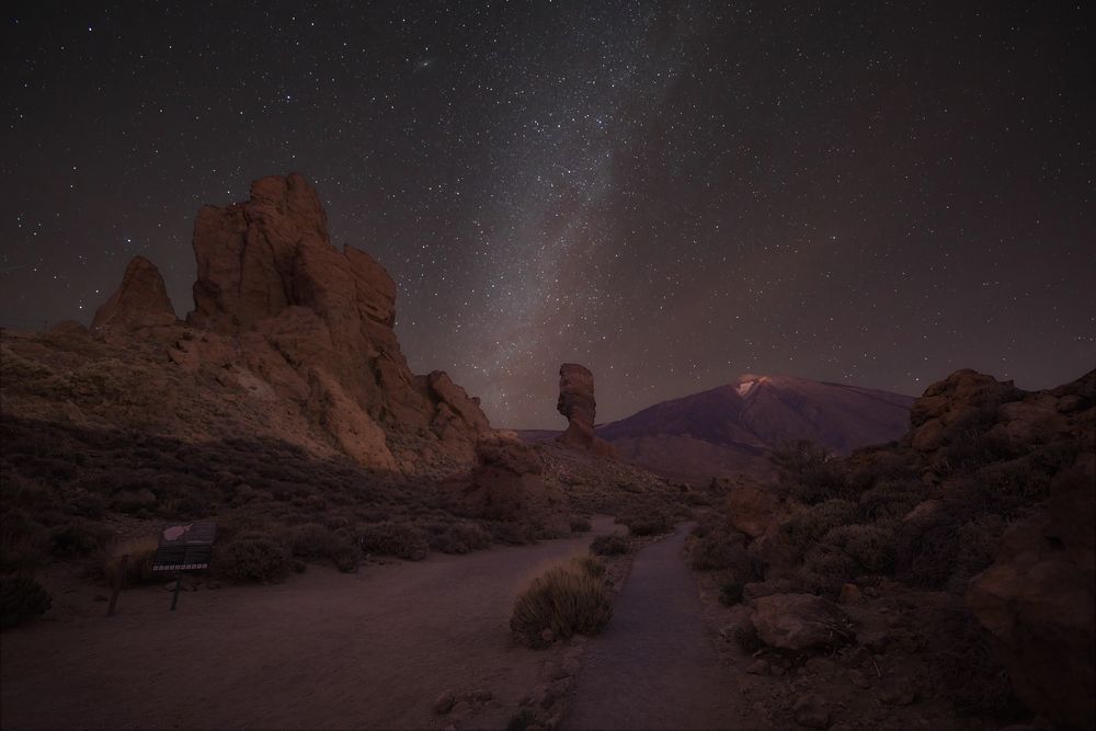 Nachthimmel mit dem Teide