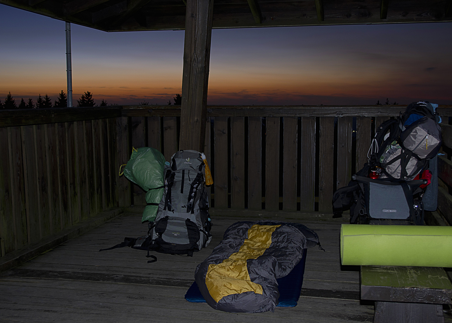 Nachtlager im Aussichtsturm auf dem Erbeskopf