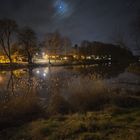 Nachtleuchten am Kanal