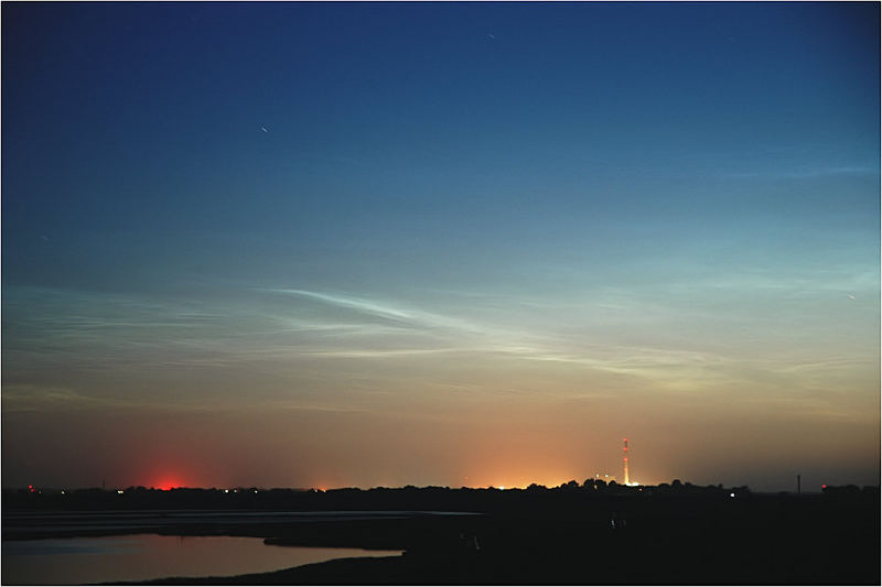 Nachtleuchtende Wolken über Wilhelmshaven