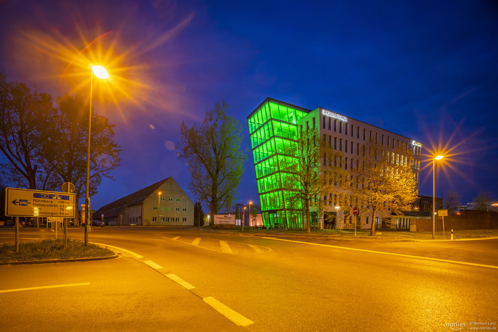 Nachtlichter am Sheridan Tower