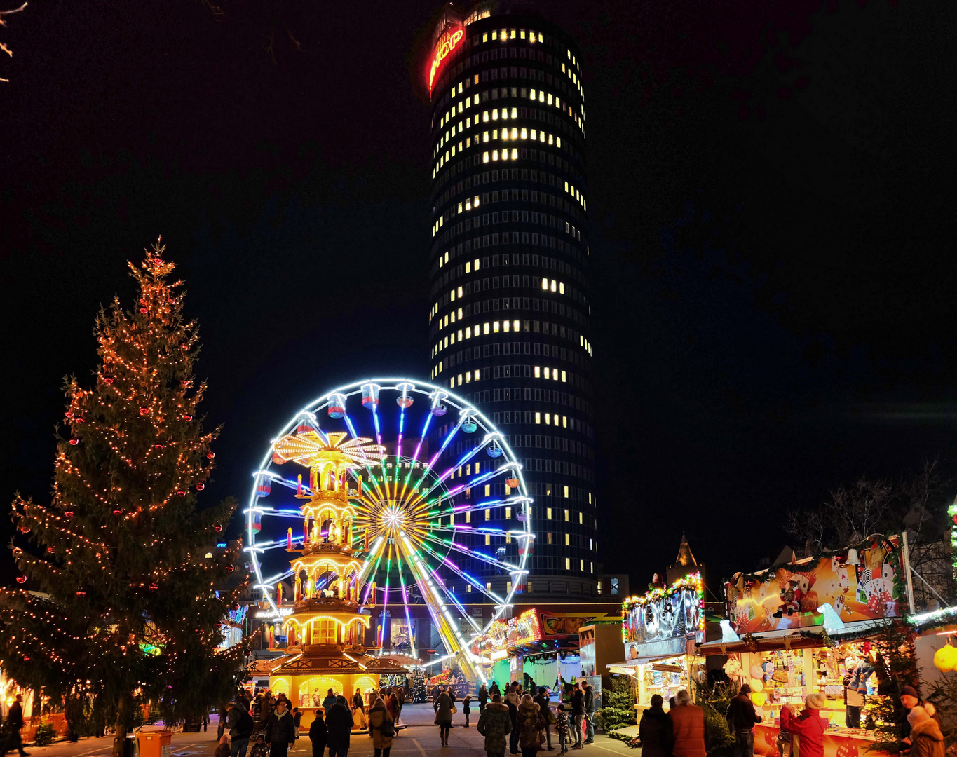 Nachtlichter in der Weihnachtszeit