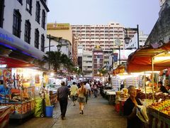 Nachtmarkt in . . .