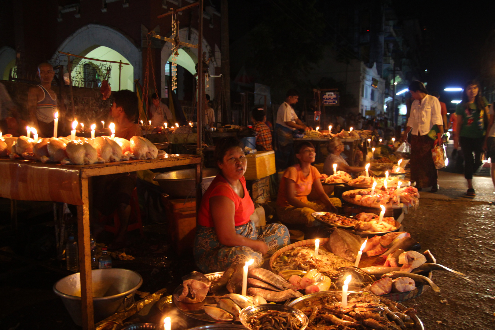 Nachtmarkt in Yangon