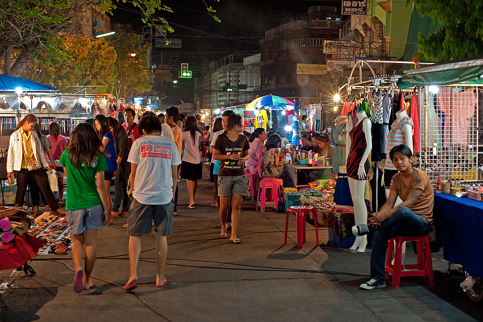 Nachtmarkt Surin IV