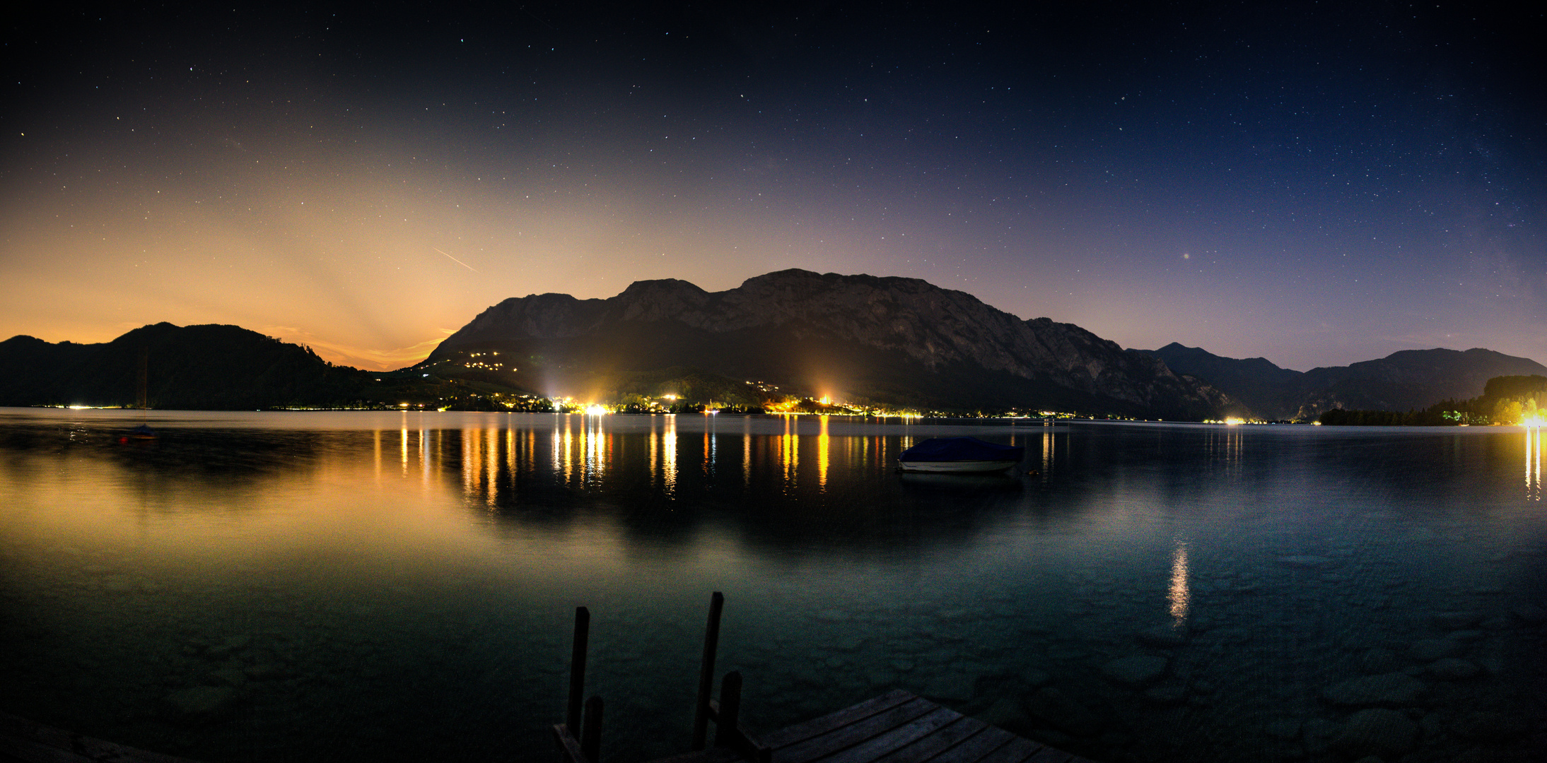 Nachtpanorama am Attersee