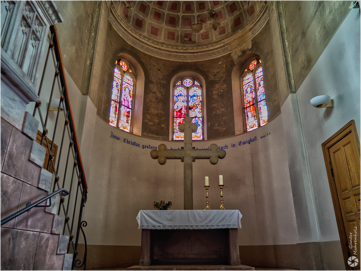 Nachtrag: Altar der Kirche in Langen