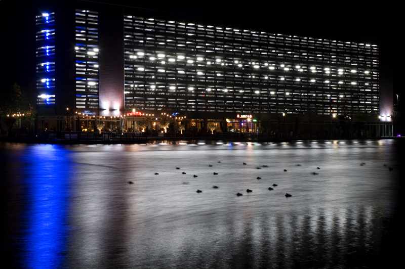 Nachtruhe im Duisburger Innenhafen