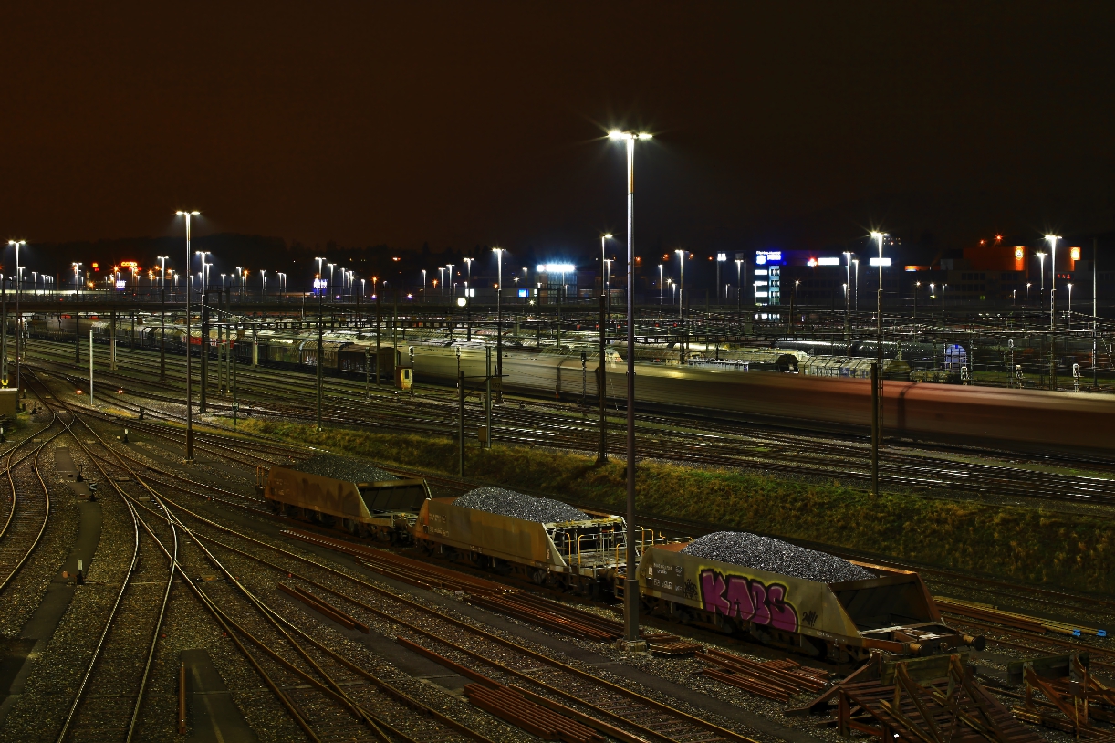 Nachts am Güterbahnhof