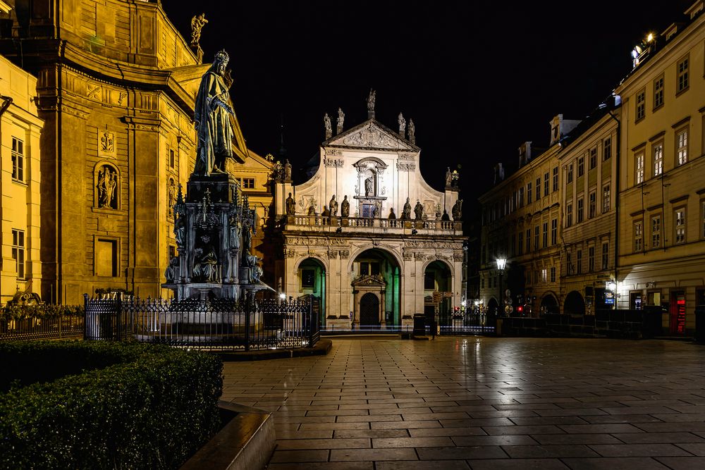 Nachts am Kreuzherrenplatz