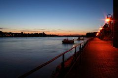 nachts am Rhein