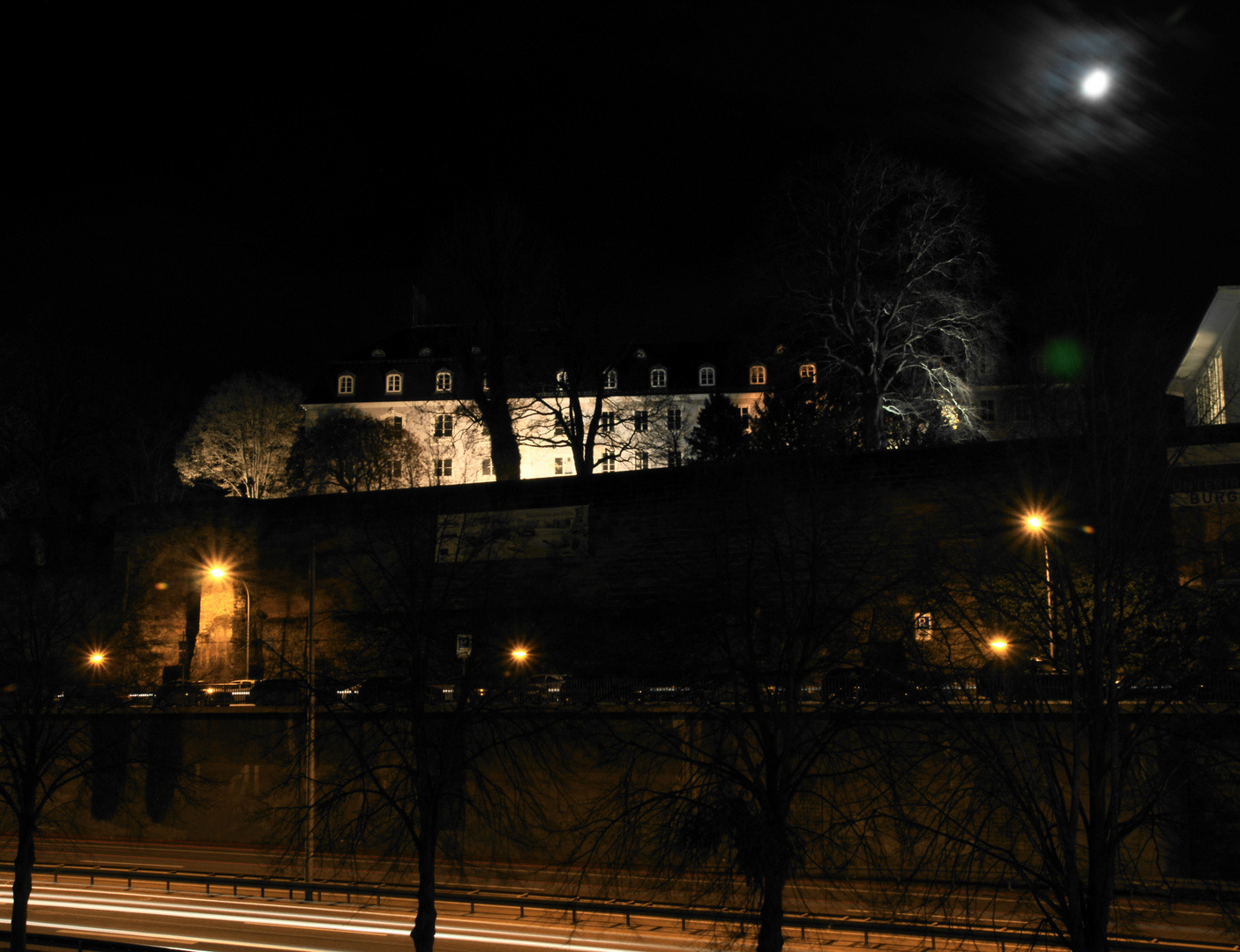 Nachts am Saarbrücker Schloss