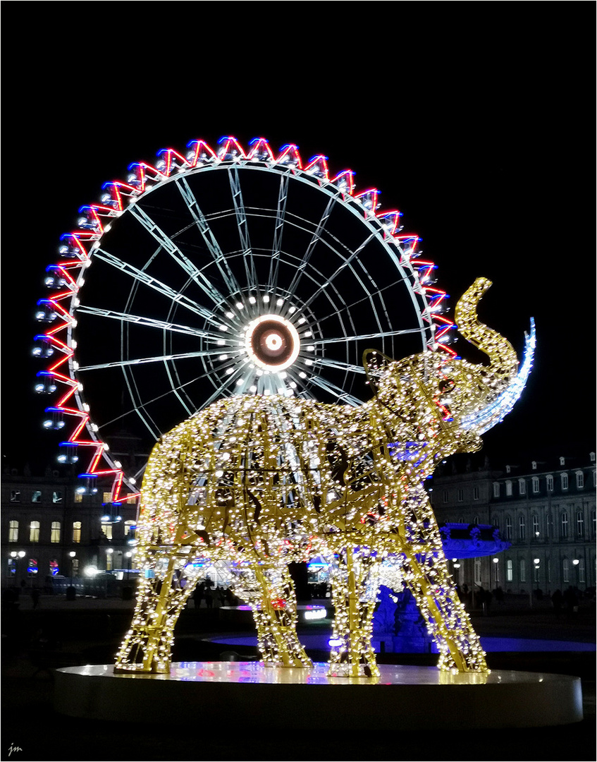 Nachts am Schlossplatz