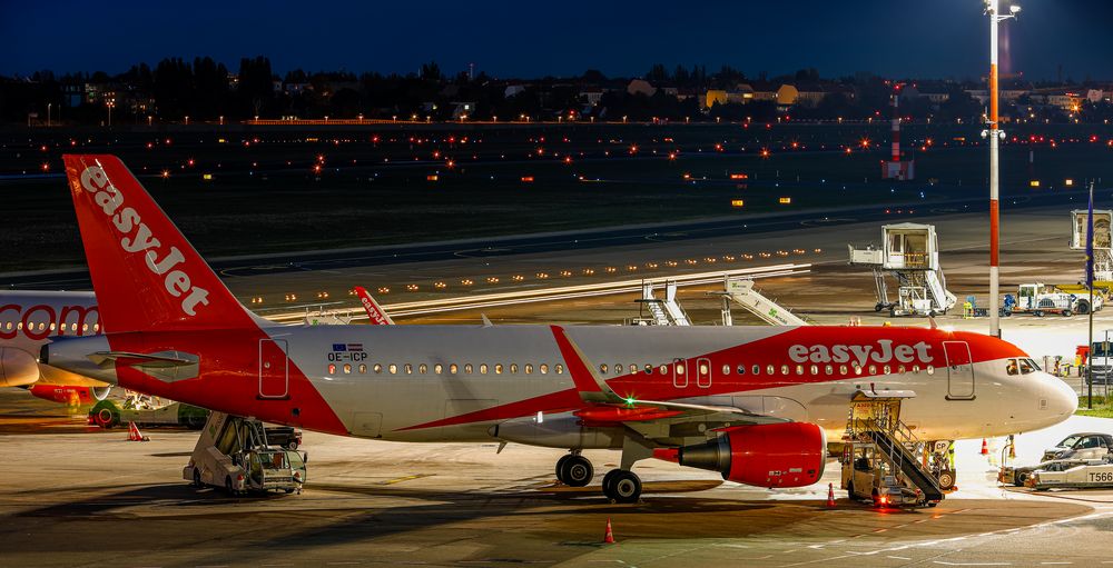 Nachts am Stadtflughafen