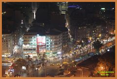 Nachts am Taksimplatz in Istanbul