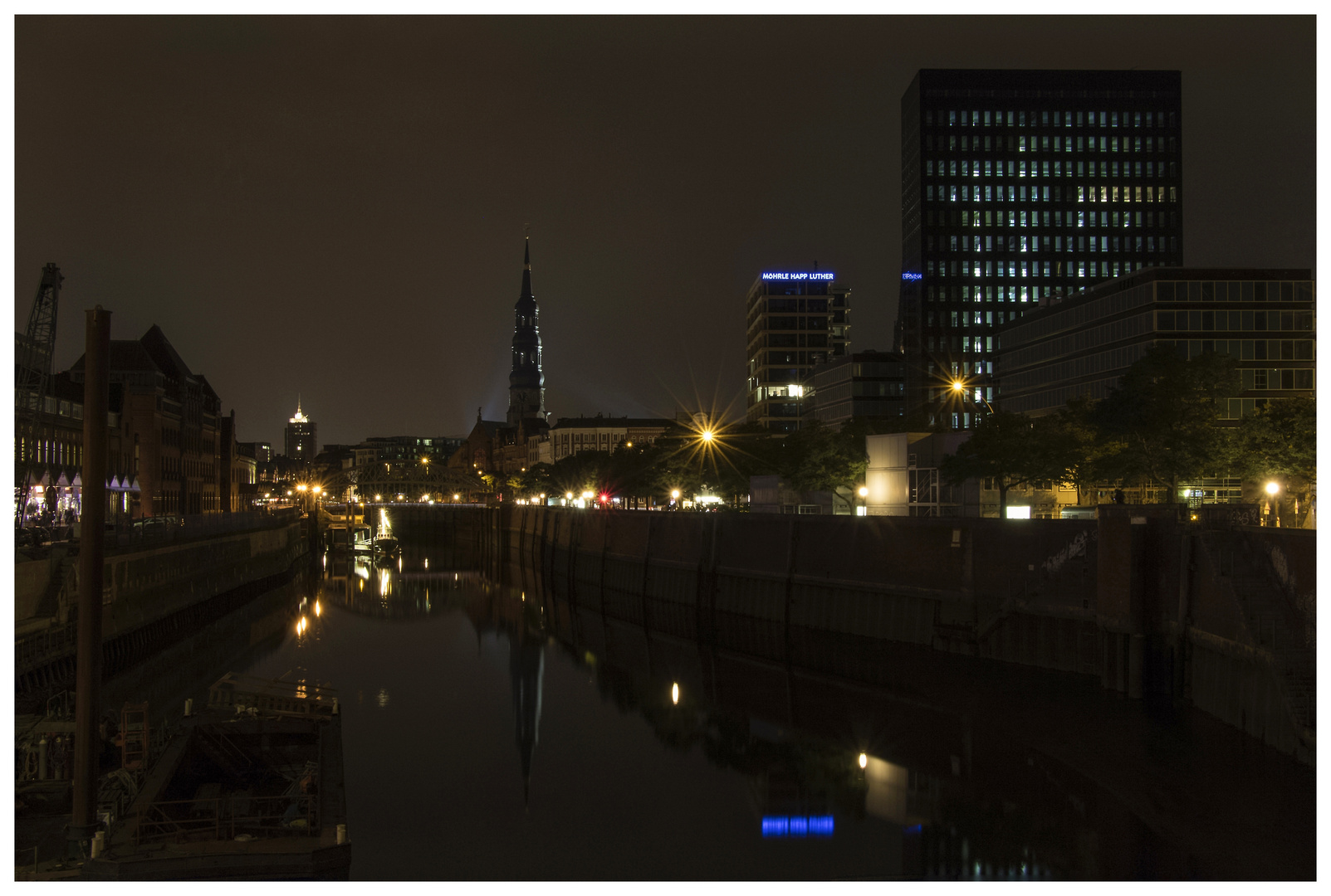 Nachts am Zollkanal