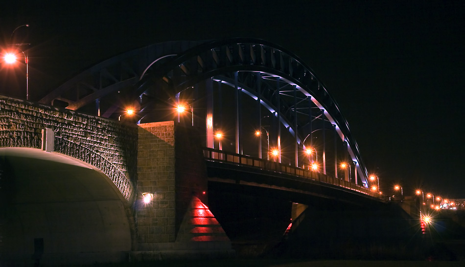 Nachts an der Sternbrücke