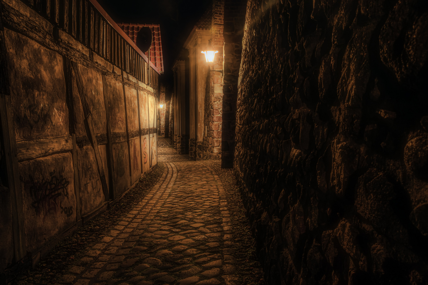 Nachts an der Templiner Stadtmauer