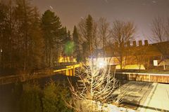 Nachts auf dem Balkon