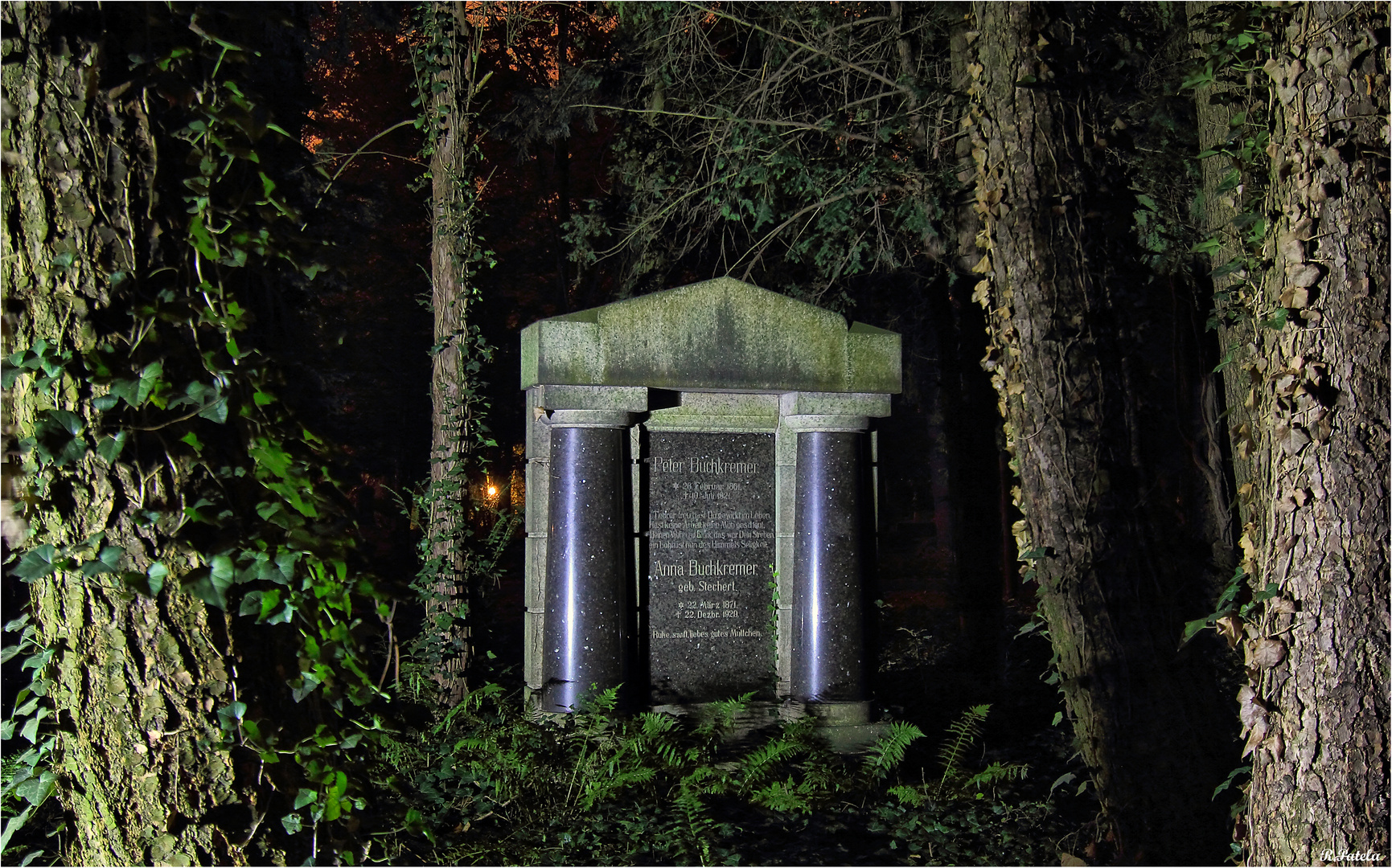 Nachts auf dem Friedhof 1