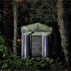 Nachts auf dem Friedhof 1