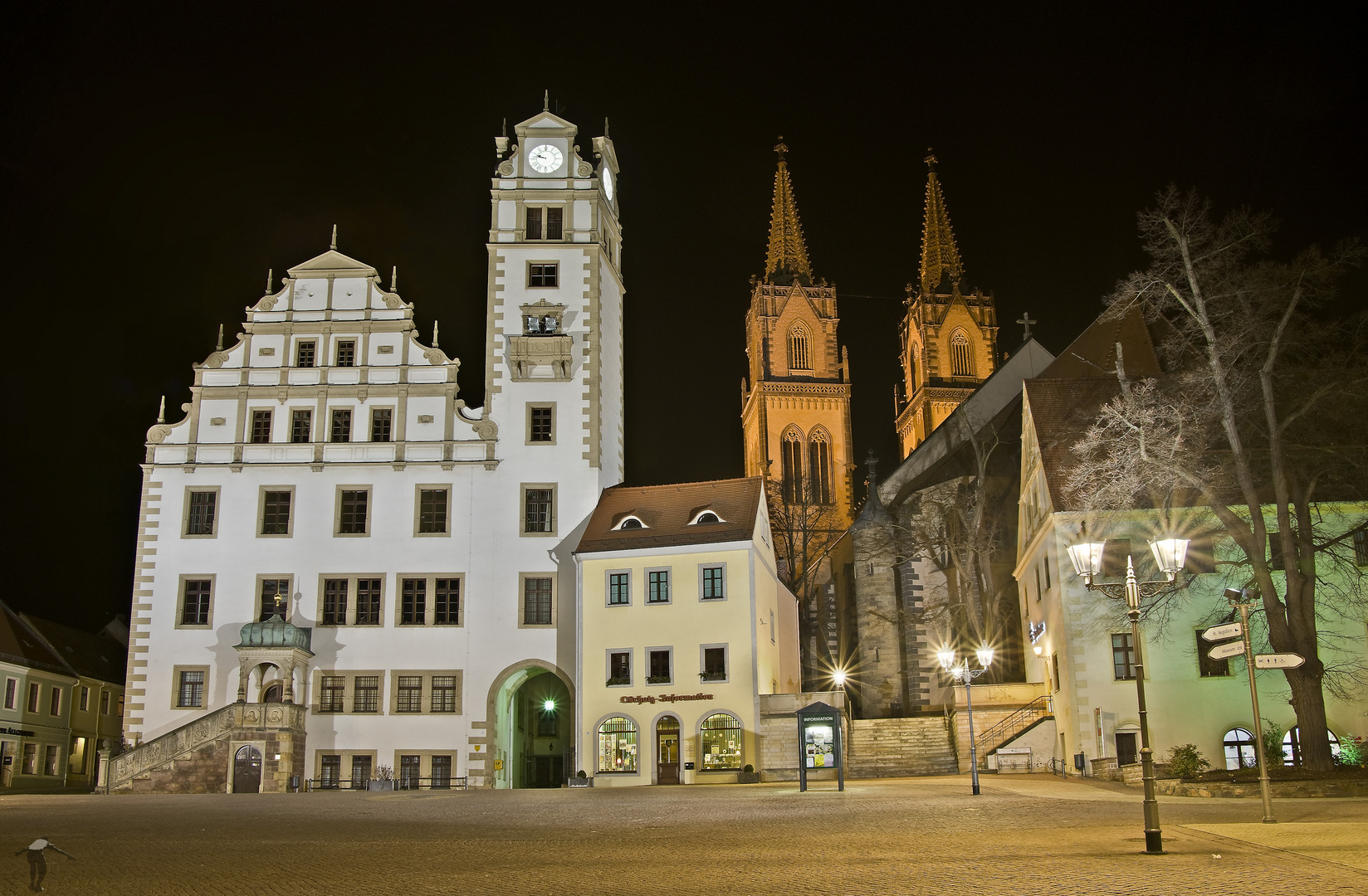 Nachts auf dem Oschatzer Neumarkt