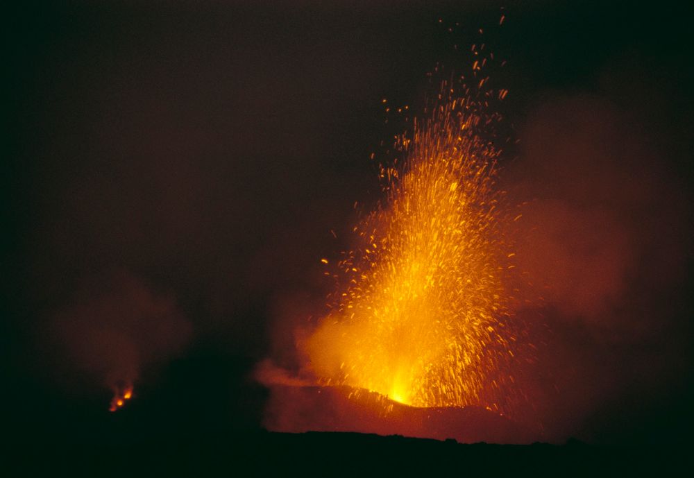 Nachts auf dem Stromboli