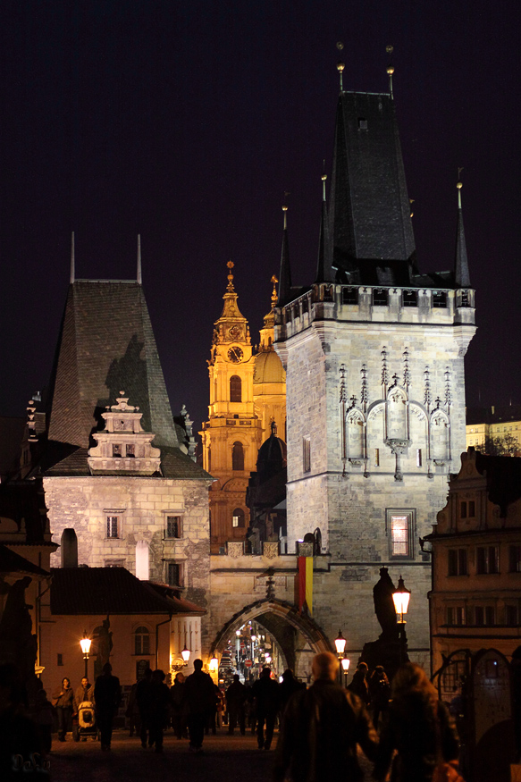 Nachts auf der Prager Karlsbrücke