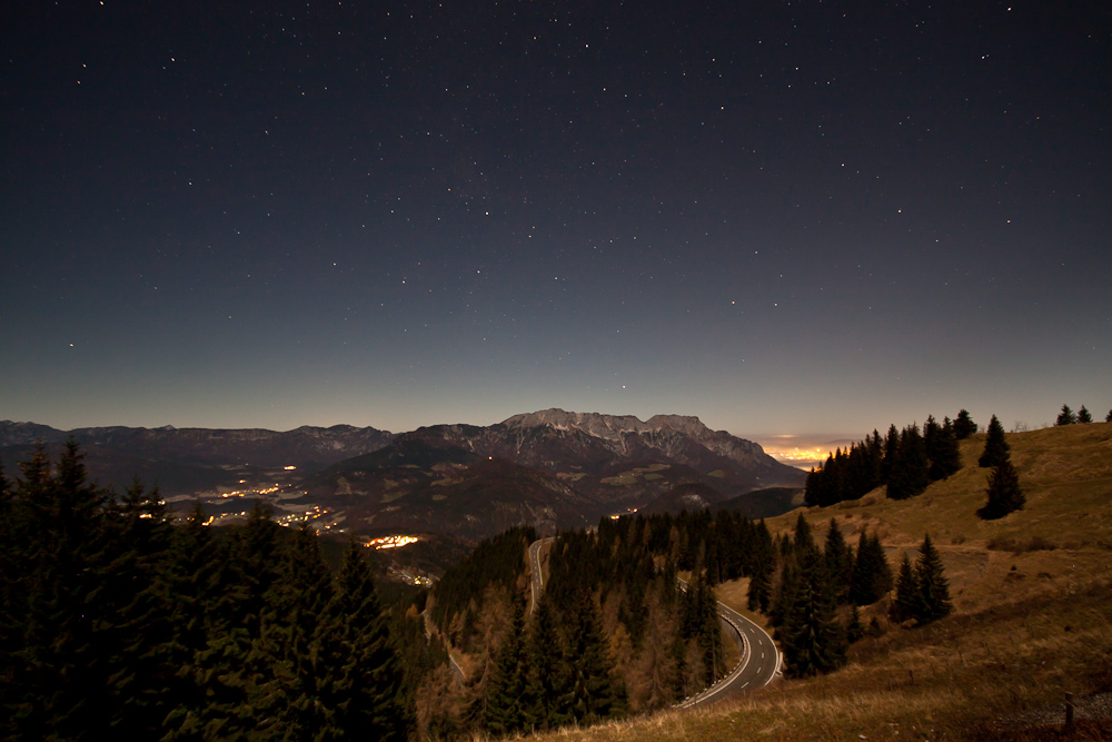 Nachts auf der Roßfeldstraße