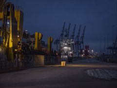 Nachts im Hafen*