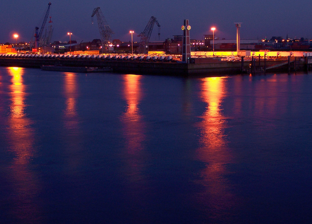 Nachts im Hafen, Hamburg