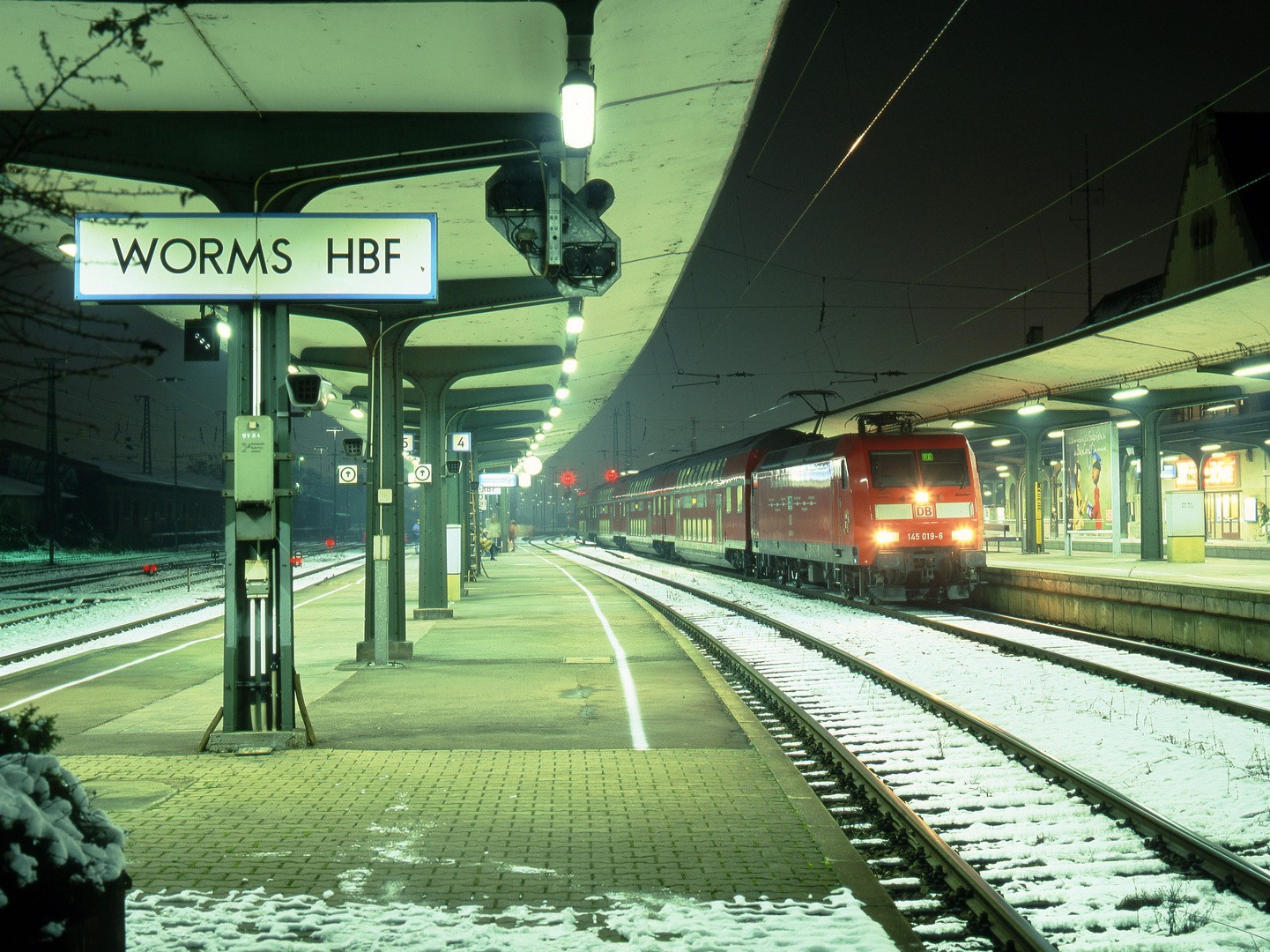 Nachts im Hbf Worms