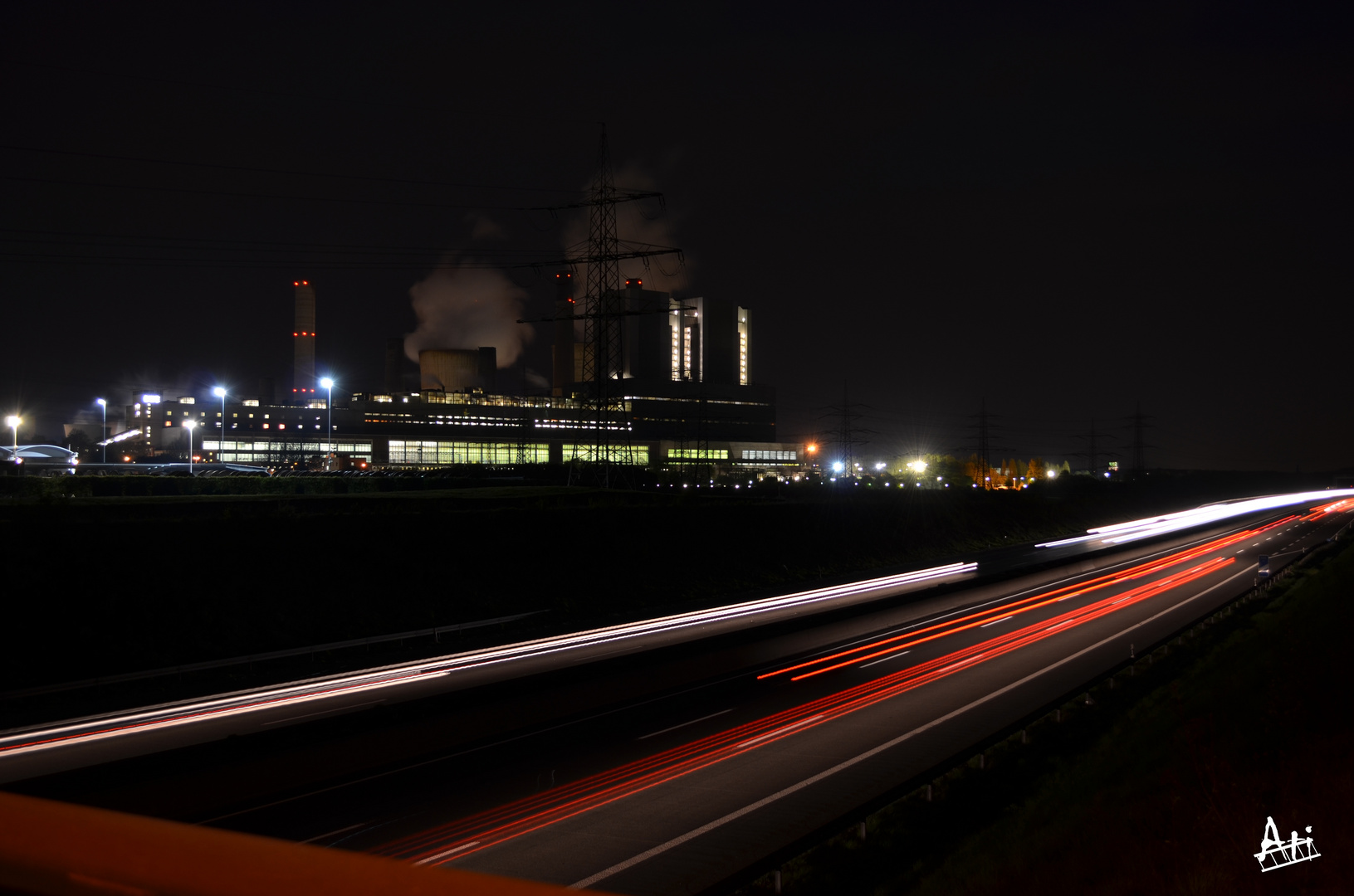 Nachts im Kraftwerk und auf der Autobahn