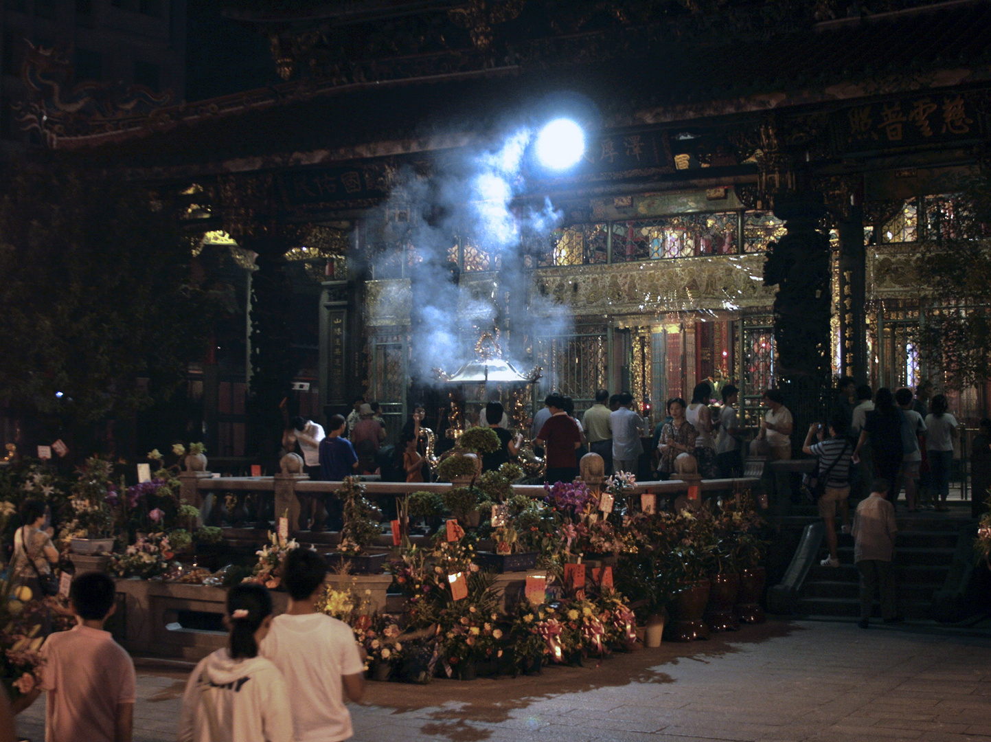 Nachts im Long Shan Tempel