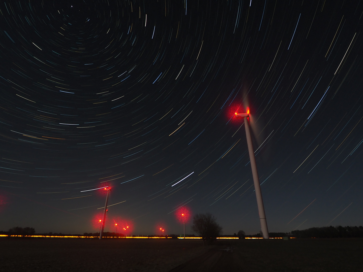 nachts im Windpark