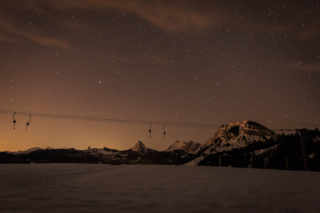 Nachts in den Schweizer Voralpen