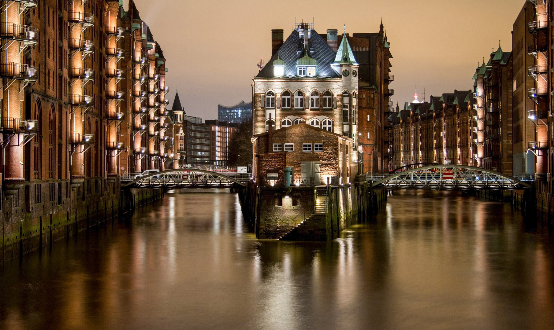 Nachts in der Speicherstadt