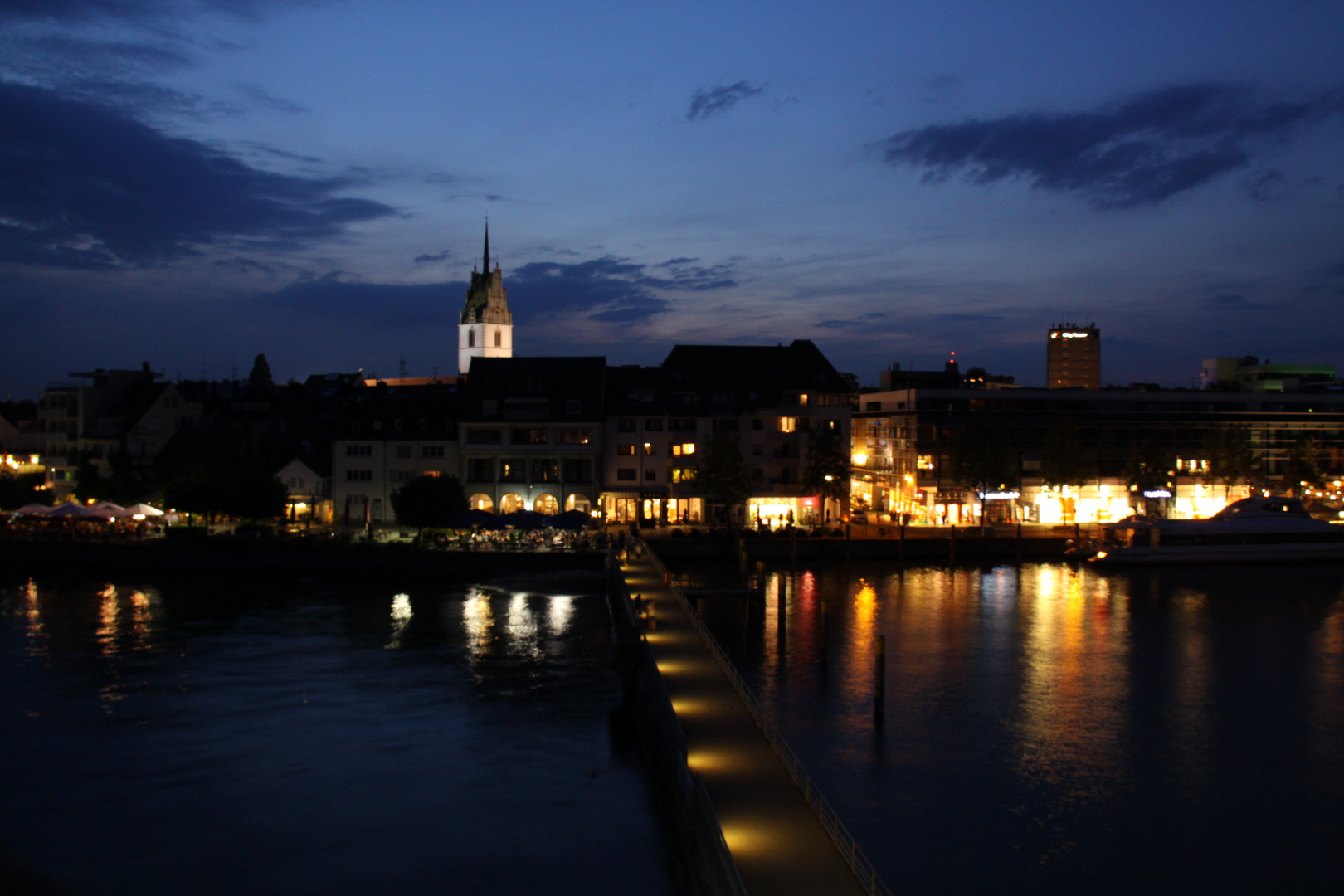 Nachts In Der Stadt Foto Bild Landschaft Bach Fluss See Natur Bilder Auf Fotocommunity