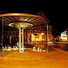 Nachts in Heilbad Heiligenstadt - Die Bushaltestelle in der Lindenallee