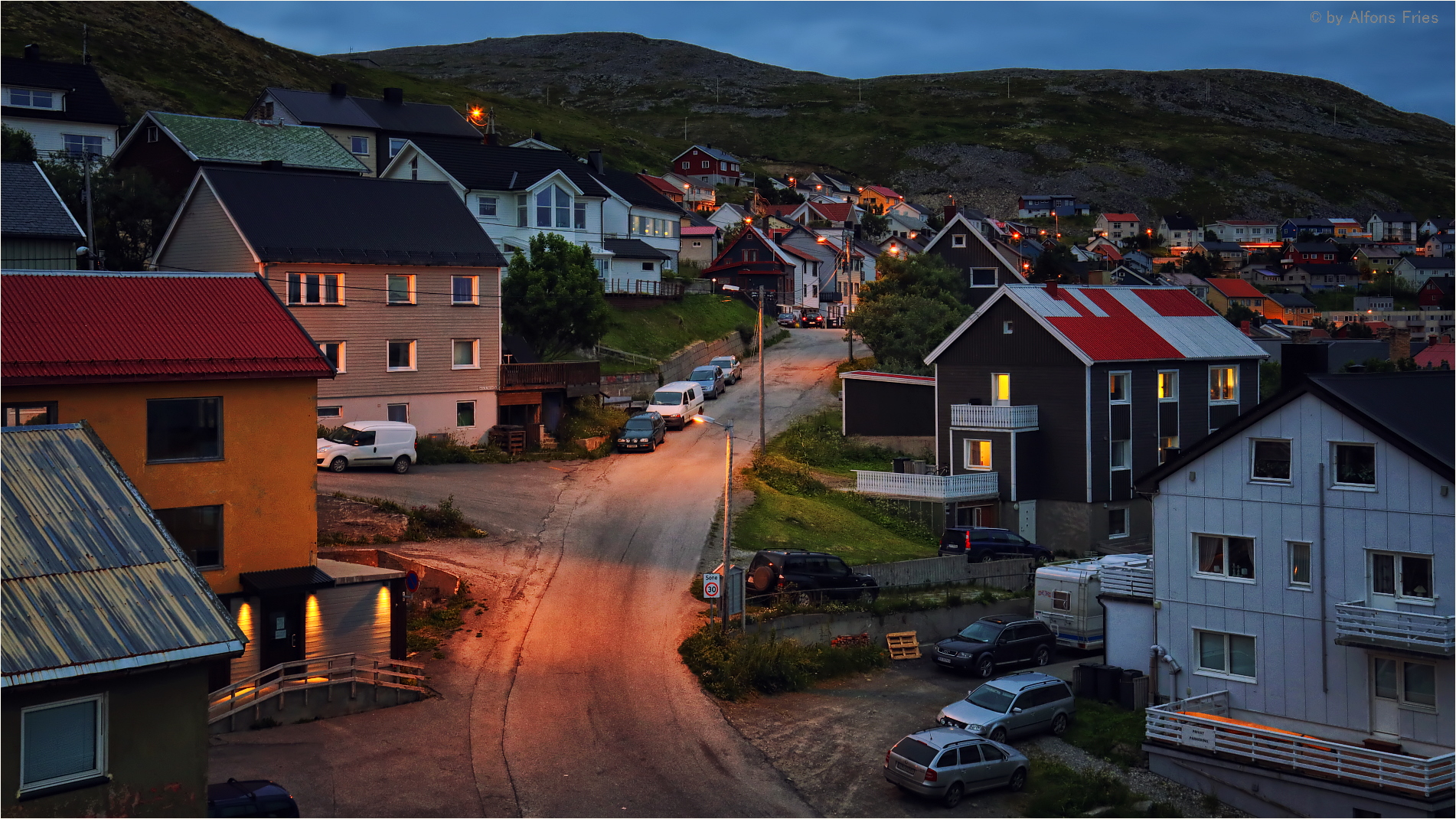 Nachts in Honningsvåg / Norwegen