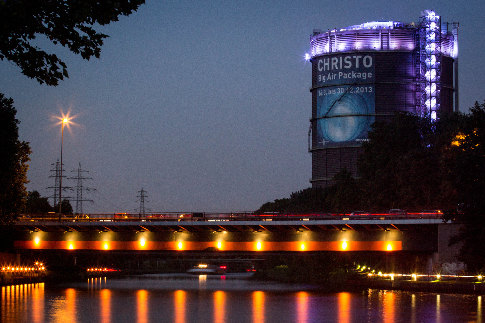 .....nachts sind nicht alle Gasometer grau........