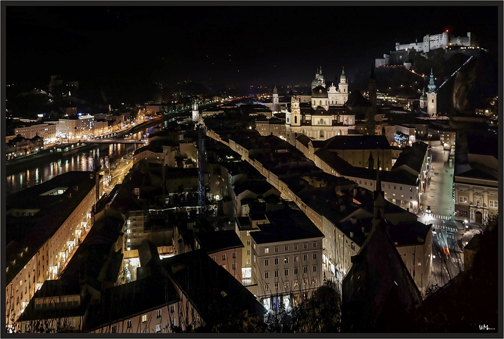 Nachts über Salzburg