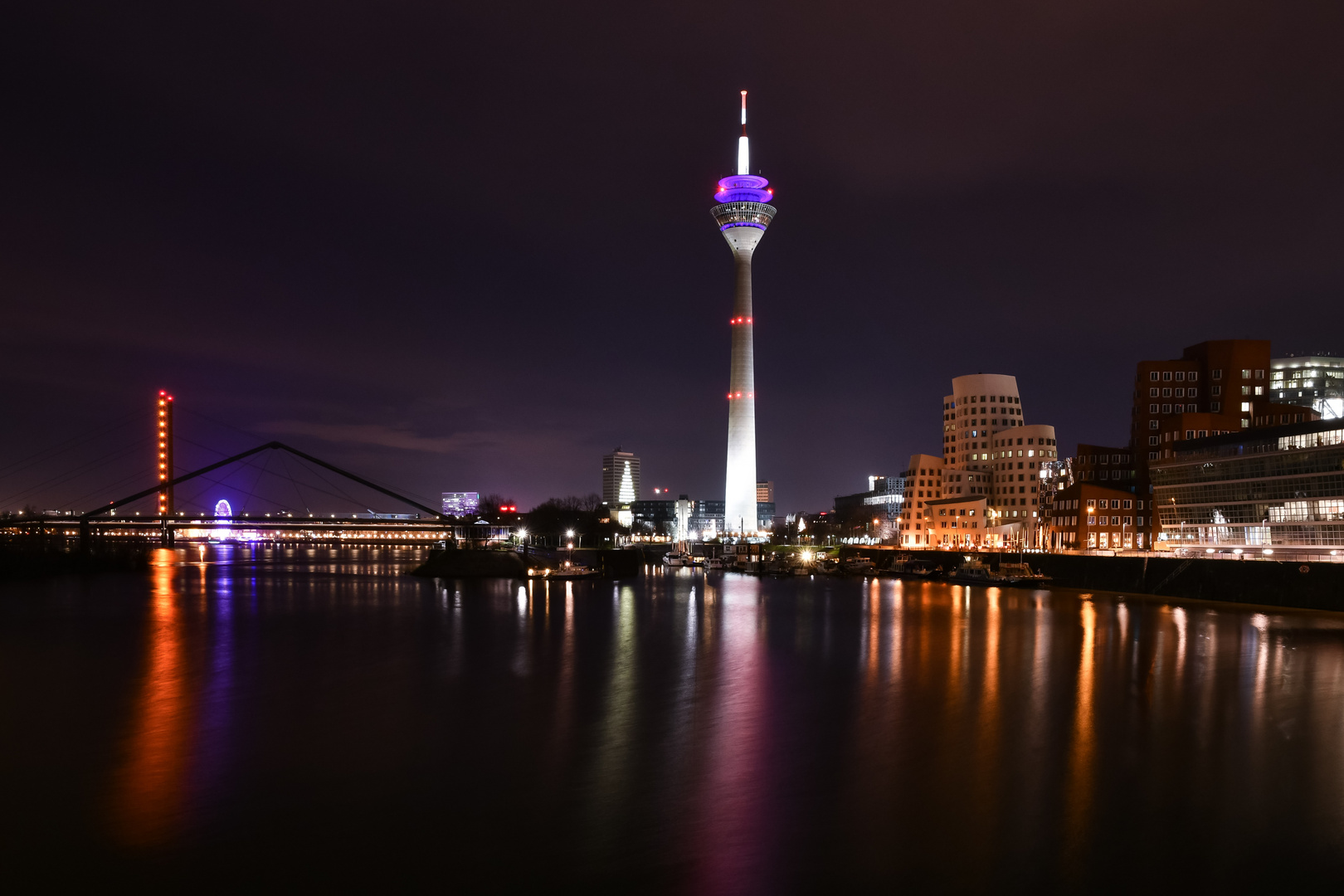 Nachts unterwegs in Düsseldorf