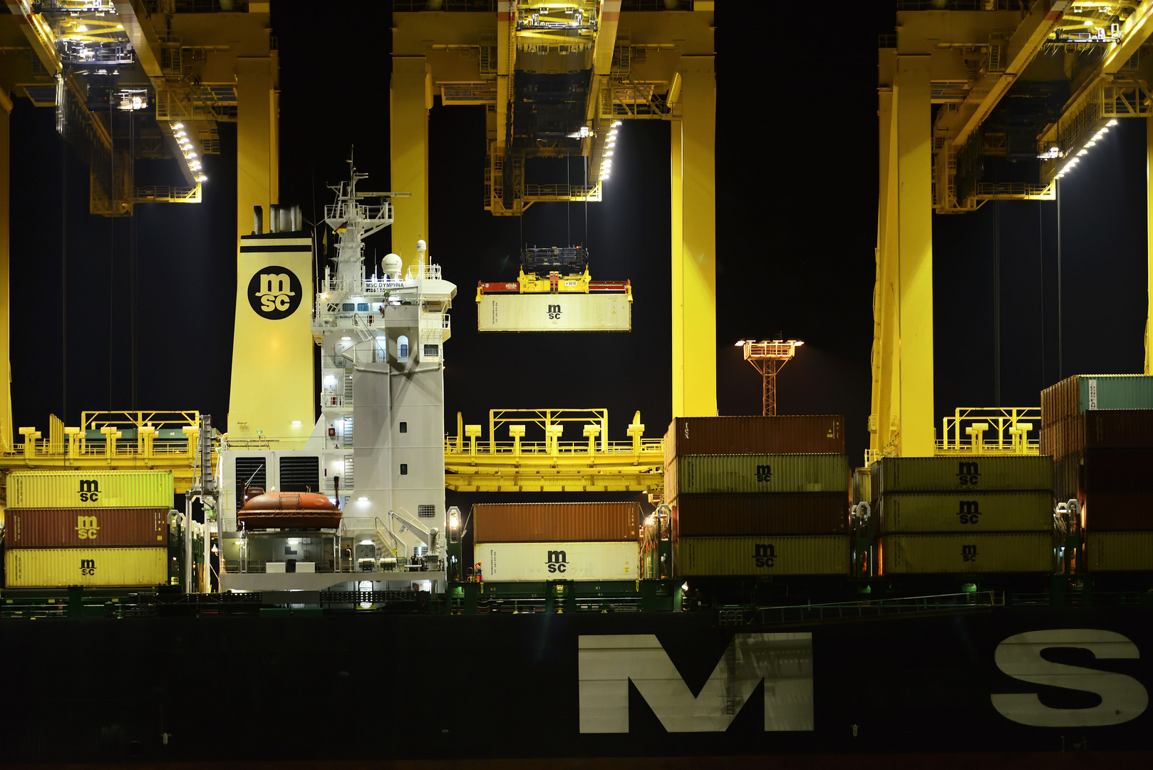 Nachtschicht am Containerterminal Bremerhaven