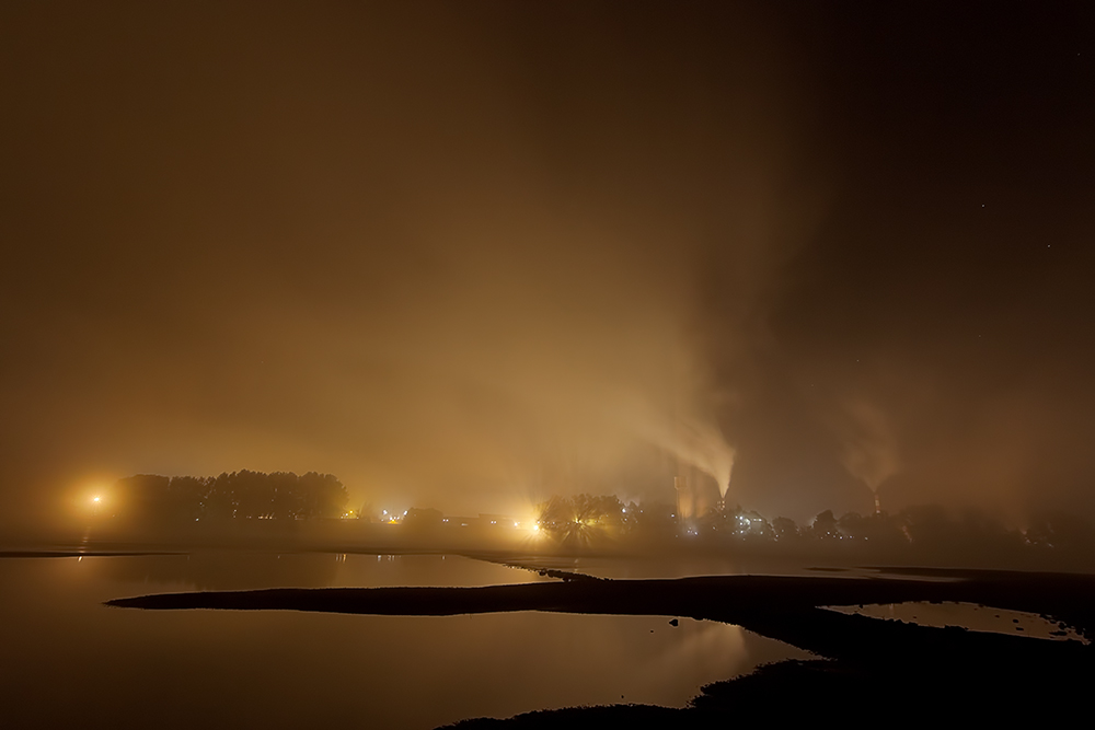 Nachtschicht am Rhein