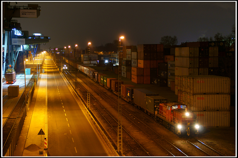 Nachtschicht im Mannheimer Hafen