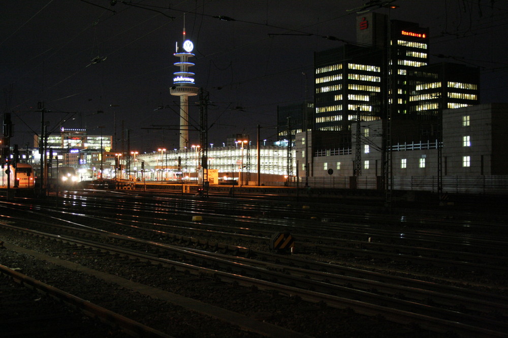 Nachtschicht und die Züge rollen