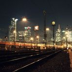 Nachtstimmung vom Gleisvorfeld in Frankfurt (Main)