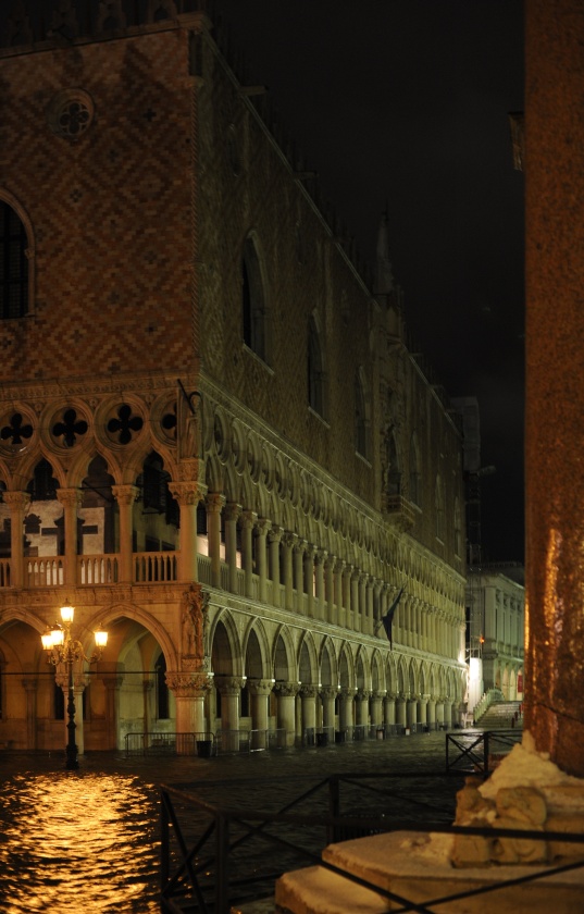 Nachtstück: Piazzetta und Palazzo Ducale