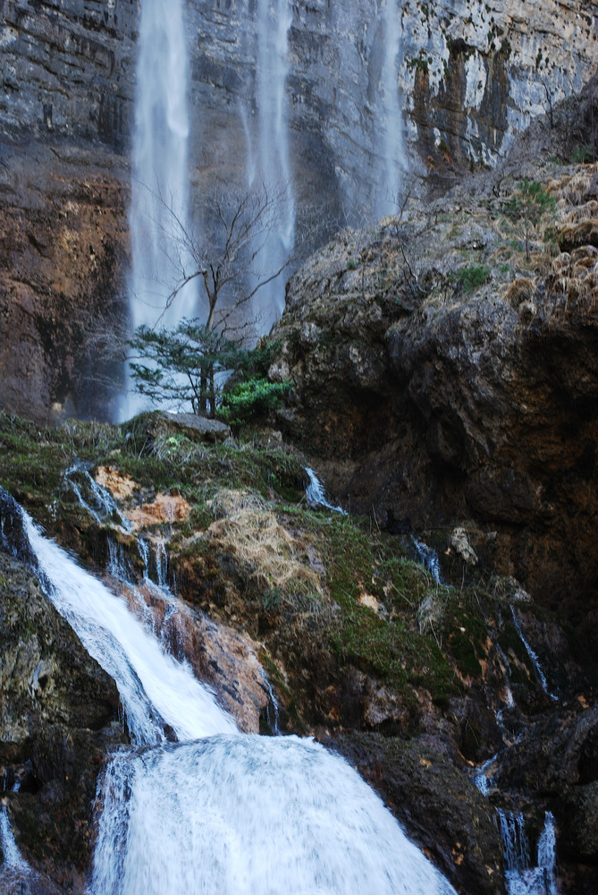 nacimiento del rio mundo.